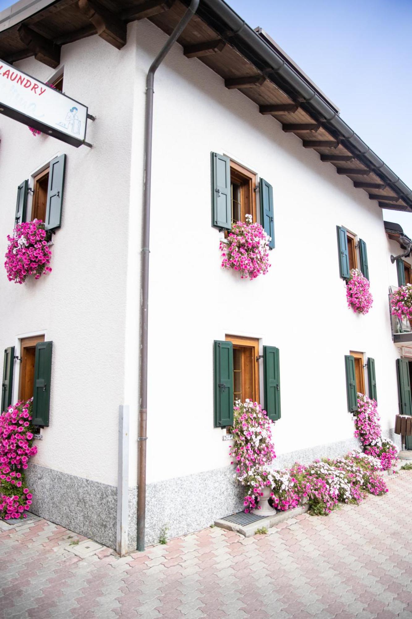 Bait Da Menego Apartment Livigno Exterior foto